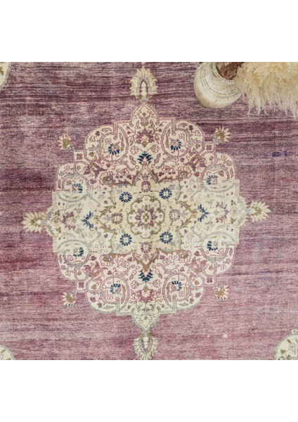 Iynem Madalyon Desenli El Dokuma Halı 266X350 cm modelleri