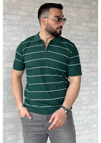 Erkek Polo Yaka Yarım Fermuarlı Çizgi Desenli Triko Tişört P-00016876