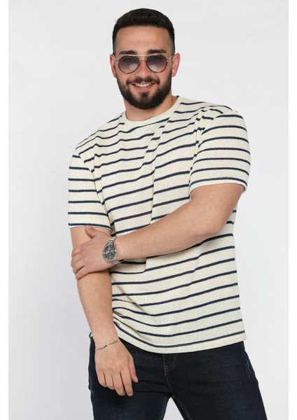 Bisiklet Yaka Çizgi Desenli Erkek Tişört P-00016828