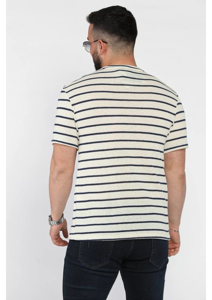 Bisiklet Yaka Çizgi Desenli Erkek Tişört P-00016828 modelleri