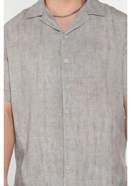 Erkek Apaş Yaka Duble Kol Kendinden Desenli Oversize Gömlek P-00016192 fırsatları