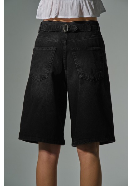 Toka Detaylı Bol Kesim Rahat Baggy Jean Kot Salaş Kadın Bermuda Diz Altı Denim Şort @casoria indirimleri