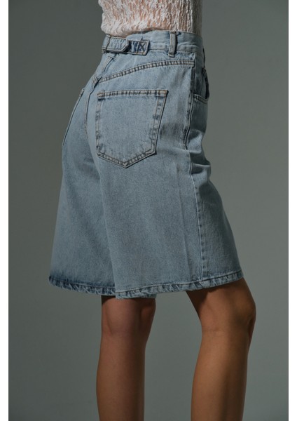 Toka Detaylı Bol Kesim Rahat Baggy Jean Kot Salaş Kadın Bermuda Diz Altı Denim Şort @casoria indirimleri