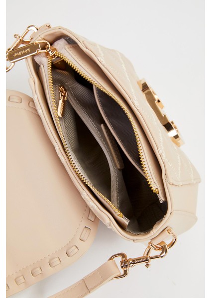 Vizon Dikdörtgen Metal Kilit Omuz Çantası fırsatları