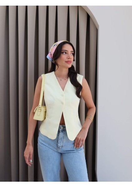 Cepli Düğmeli Yelek