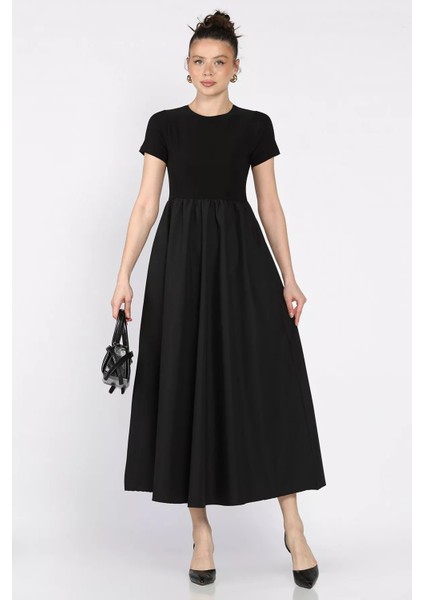 Kadın Bisiklet Yaka Garnili Kısa Kol Elbise P-00017010