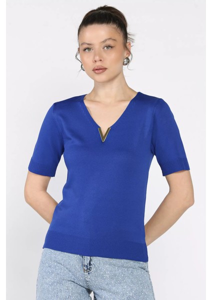 Kadın V Yaka Aksesuarlı Triko Bluz P-00017009