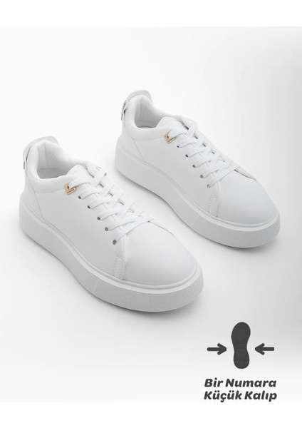 Kadın Sneaker Kalın Taban Altın Toka Detaylı Bağcıklı Spor Ayakkabı Rofke Beyaz modelleri