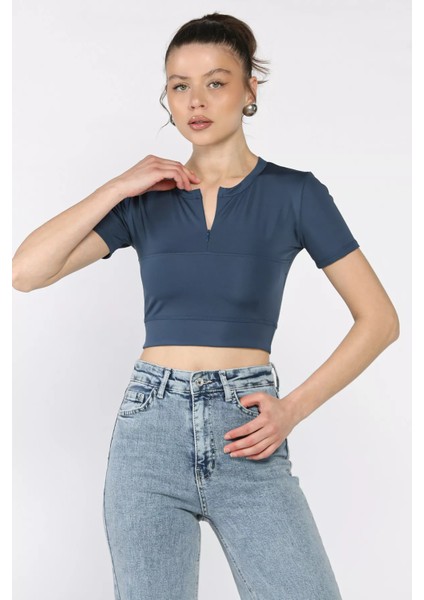 Kadın Ön Fermuarlı Modal Kumaş Crop Top Bluz P-00016944 fiyatları