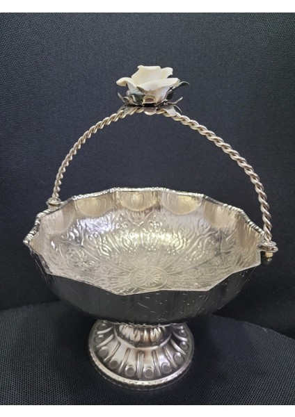 Metal Sepet Şekerlik Gümüş Renk Capodimonte Porselen Beyaz Gül Figürlü 1 Adet