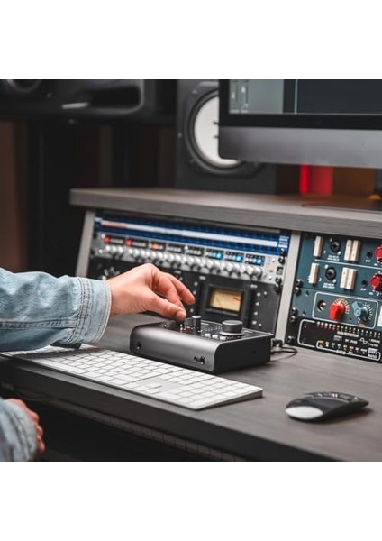 ID14 Mkıı Ses Kartı, A Sınıfı 2 Kanal Preamp (Yüksek Performanslı USB Ses Arayüzü, Usb-C Bağlantısı, Monitör Karışımı ve Monitör Panning Fonksiyonu, 2 Kulaklık Çıkışı), Siyah