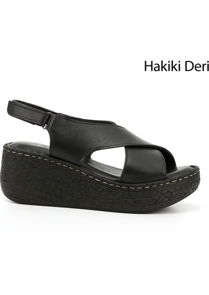 Kadın Siyah Cırt Bantlı Dolgu Tabanlı Hakiki Deri Sandalet