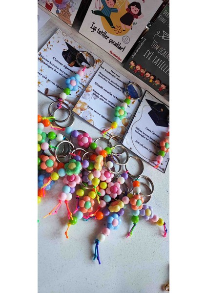 Karne Hediyesi, Mezuniyet, 10 adet, Renkli Poncuk, Papatya Anahtarlık, Charm fiyatları