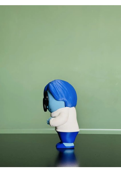 Tersyüz Sadness Figürü (Inside Out Üzgün Karakteri) | Orijinal Koleksiyonluk Oyuncak - Dekoratif Masaüstü Figür