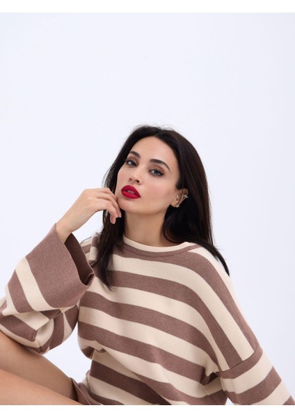 42291 Triko Çizgili Salaş Kazak-Vizon-Krem