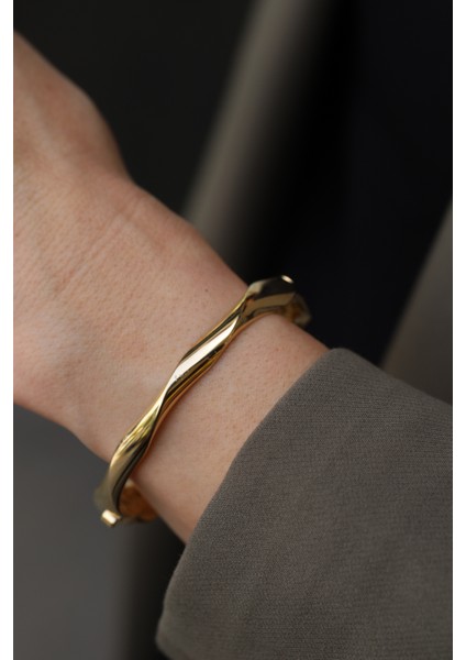 14 Ayar Altın Taş Detaylı Kalın Su Dalgası Kelepçe indirimleri