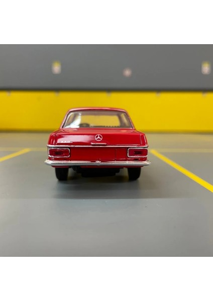 Mercedes-Benz 220 W115 1/36 Ölçek Diecast Metal Model Araba Çek Bırak Araba Oyuncak Araba