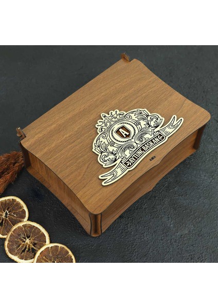 Ahşap Kutulu Vintage Tasarımlı Kişiye Özel Çakmak & Maşa & Taşlı Viski Kadehi Seti