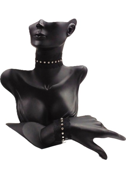 Metal Detaylı Siyah Dantel Choker ve Bileklik Seti modelleri