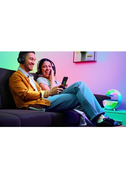 Kablosuz Şarj Standlı Rgb Hoparlör Hızlı Şarj Bluetooth 7 Renk LED Işık Sd Kart Fm Radyo Ses Bombası fiyatları