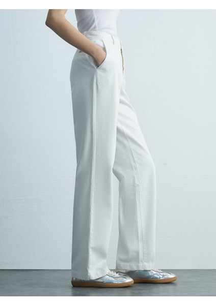 Kadın Basıc Gabardin Relaxed Beyaz Pantolon fırsatları