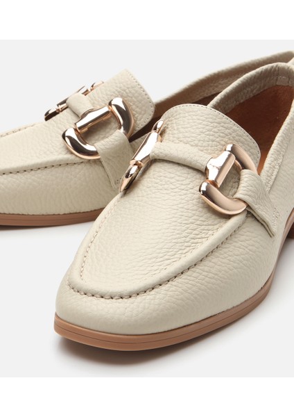 01AYH303940A400 KADIN Deri Ekru Tokalı Günlük Loafer modelleri