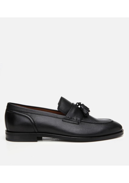 02AYH302860A100 ERKEK Deri Siyah Püskül Detaylı Klasik Loafer