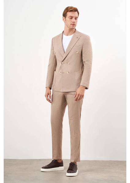 Erkek Kremrengi Keten Trend Kruvaze Slim Fit Sivri Yaka Takım Elbise