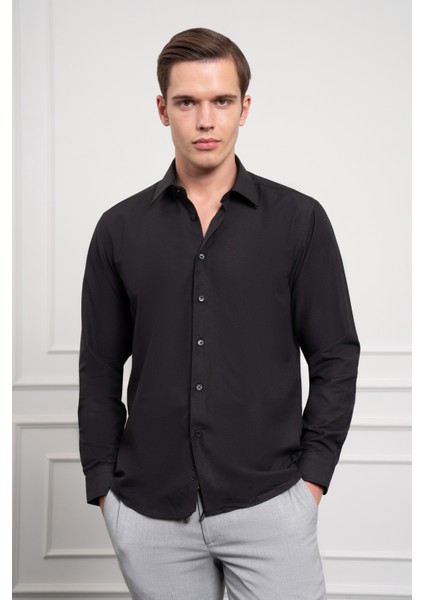 Erkek Siyah Slim Fit Dar Kesim Sert Spor Yaka Gömlek