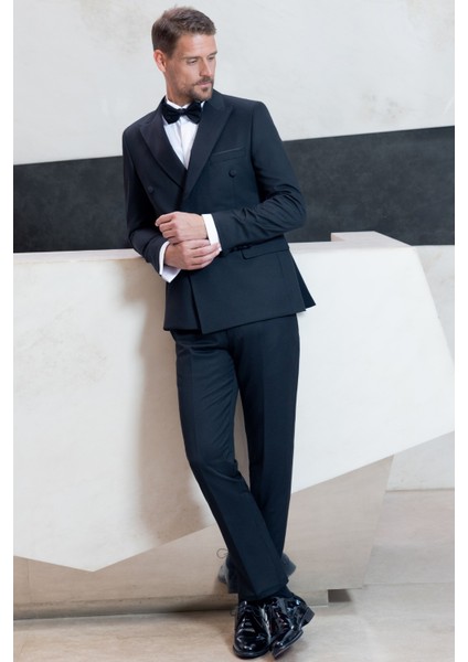 Erkek Siyah Kruvaze Sivri Çıkma Yaka Slim Fit Damatlık fırsatları