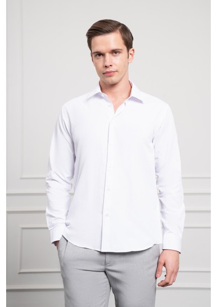 Erkek Beyaz Slim Fit Dar Kesim Sert Spor Yaka Gömlek
