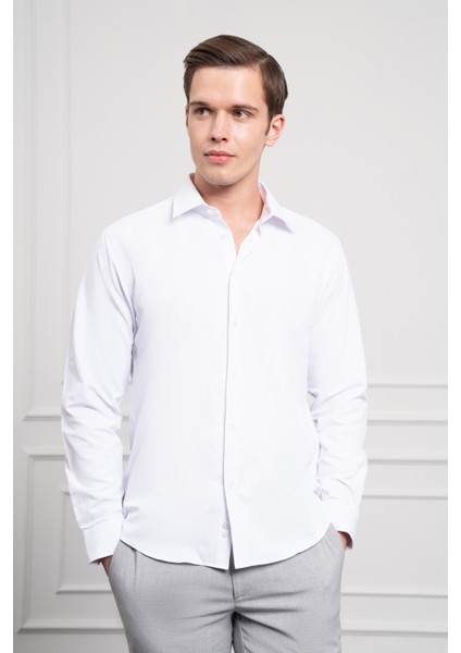 Erkek Beyaz Slim Fit Dar Kesim Sert Spor Yaka Gömlek
