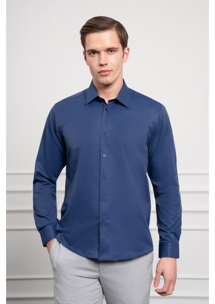 Erkek Lacivert Slim Fit Dar Kesim Sert Spor Yaka Gömlek