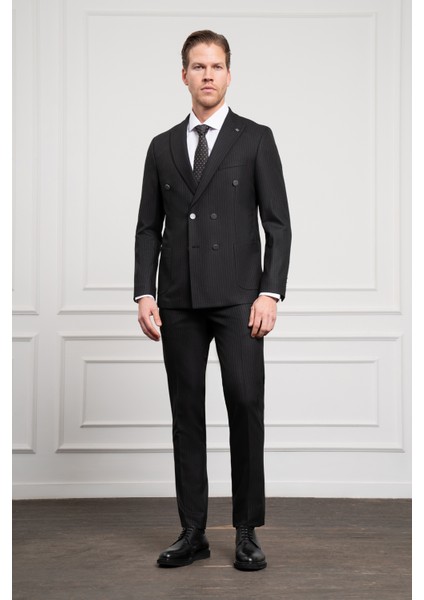 Erkek Siyah Trend Kruvaze Slim Fit Dar Kesim Sivri Yaka Takım Elbise