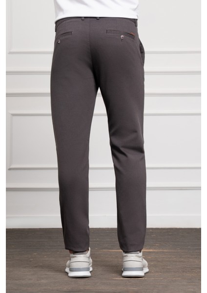 Erkek Füme Dynamic Fit Rahat Kesim Chino Pantolon modelleri