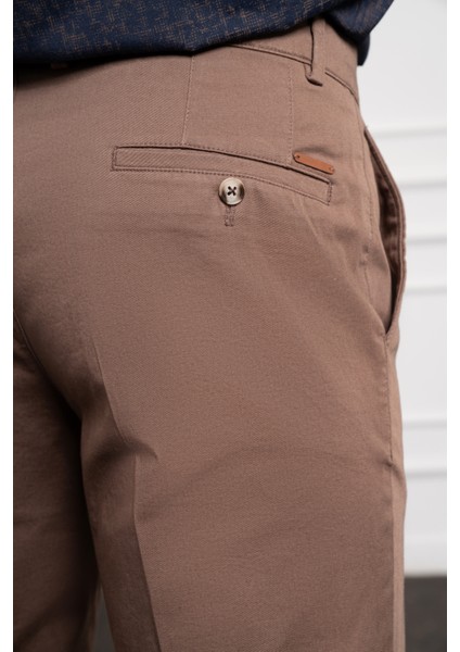 Erkek Vizon Dynamic Fit Chino Pantolon fırsatları