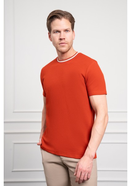 Erkek Kiremit Trend Bisiklet Yaka Dinamik Fit T-Shirt