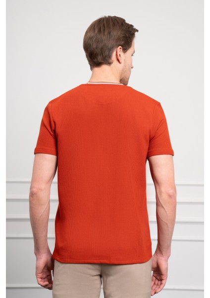 Erkek Kiremit Trend Bisiklet Yaka Dinamik Fit T-Shirt