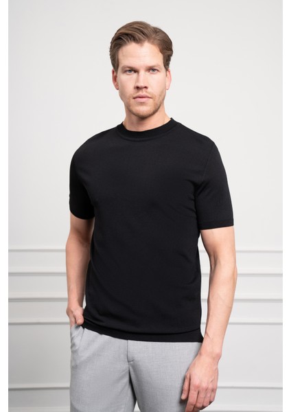 Erkek Siyah Trend Bisiklet Yaka Dynamic Fit Rahat Kesim Rayon T-Shirt
