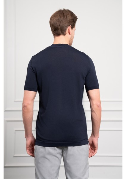 Erkek Lacivert Trend Bisiklet Yaka Dynamic Fit Rahat Kesim Rayon T-Shirt