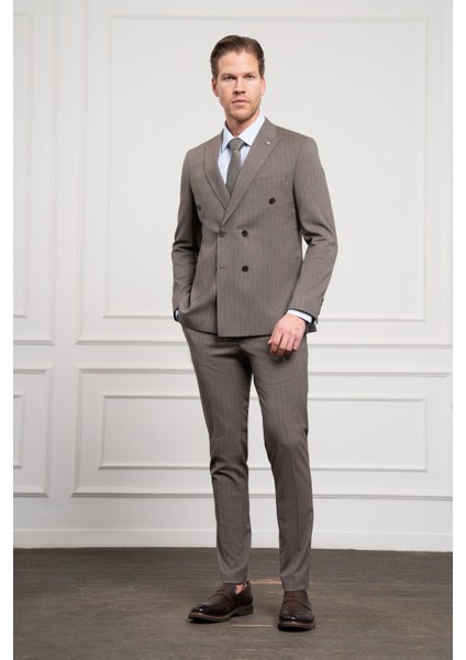 Erkek Kahve Trend Slim Fit Sivri Yaka Kruvaze Takım Elbise modelleri
