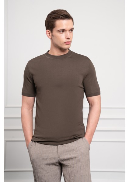 Erkek Haki Trend Bisiklet Yaka Dynamic Fit Rahat Kesim Rayon T-Shirt fırsatları