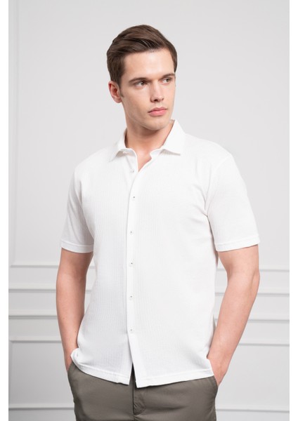 Erkek Ekru Trend Apaçi Yaka Dynamic Fit Kısa Kollu Gömlek