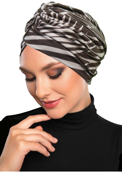 Zebra Luxe Desenli Çapraz ve Bant Detaylı Astarlı Hazır Türban Tesettür Havuz Bonesi fırsatları