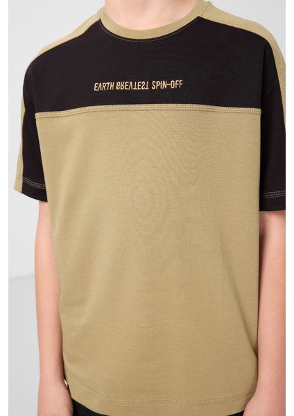 Koyu Bej Pamuklu Yumuşak Dokulu Oversize Fit Baskılı Erkek Çocuk T-Shirt - 11290