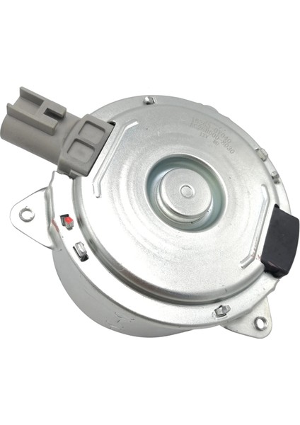 Yaris 2013 Klima Soğutma Fan Motoru 16363-0Y040 (Yurt Dışından)