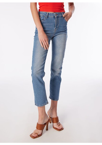 Yüksek Bel Dar Paça Slim Fit Indigo Kadın Denim Pantolon 4SAL40314MD modelleri