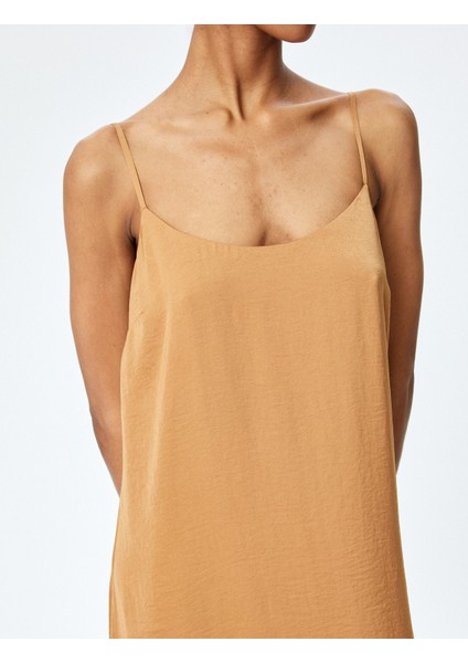 Düz Kesim Ince Askılı Uzun Elbise indirimleri