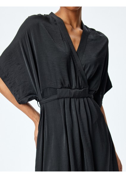 Dökümlü Kısa Kollu Midi Boy Kruvaze Saten Elbise indirimleri