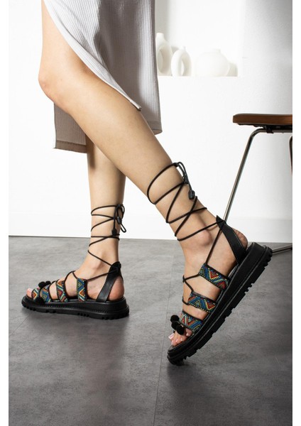 Zeyna Etnik Desenli Bağlamalı Sandalet- Siyah indirimleri